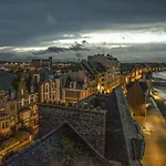 Ambassadeurs Logis Hotel
