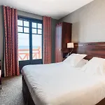 Ambassadeurs Logis Hotel